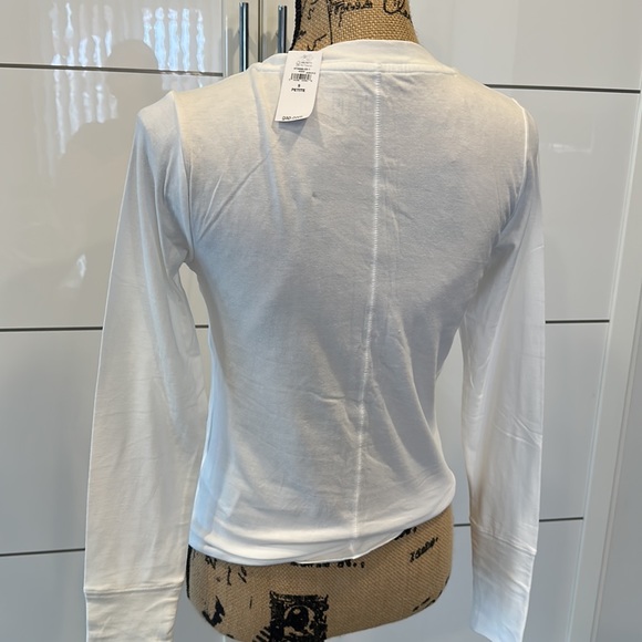 NWT Gap long sleeve top - Picture 3 of 4
